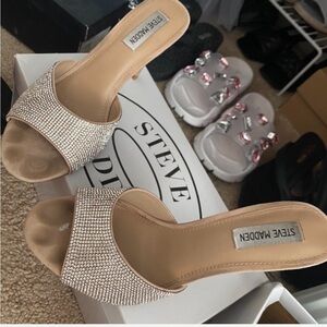 STEVE MADDEN Classic Rhinestone Heels - Cream